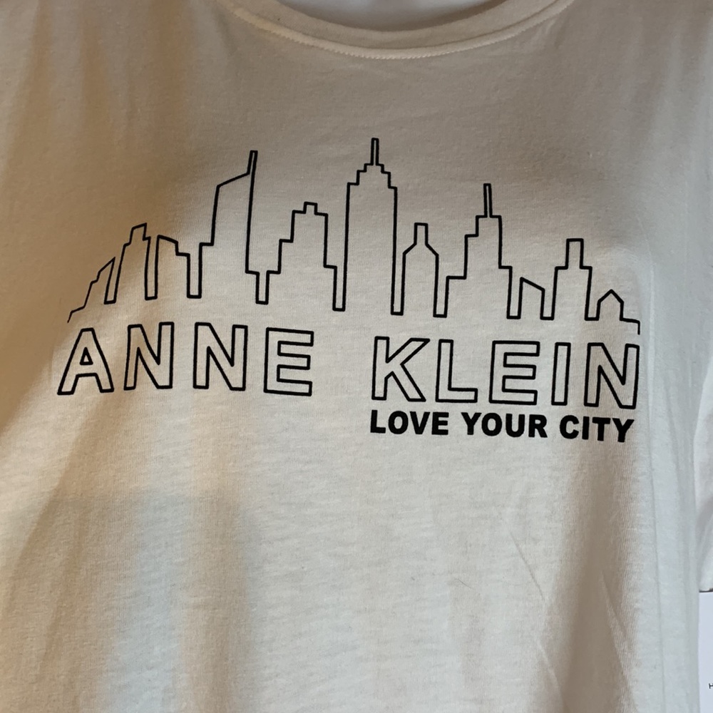 2/$20 Anne Klein M Cityscape Tee - Picture 3 of 10